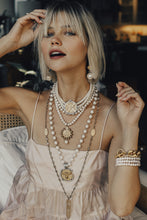 Load image into Gallery viewer, Golden Shadow Swarovski chain w gold pendant
